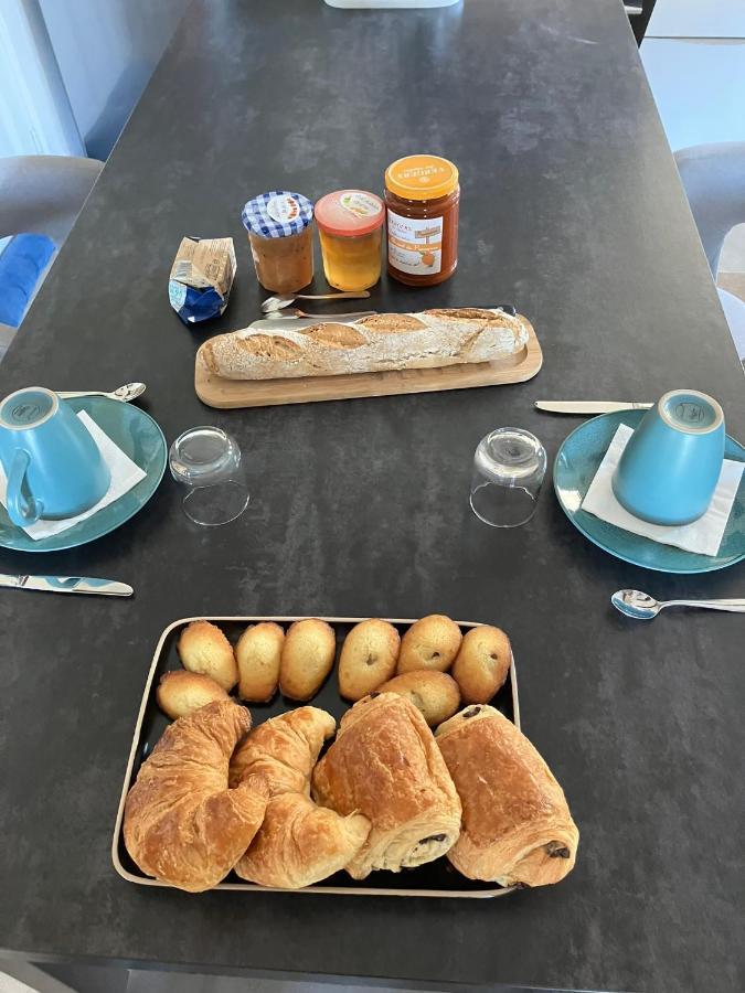 Chambre Avec Petit-Dejeuner En Provence Luberon La Tour-dʼAigues Eksteriør bilde